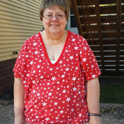 Brenda H., Pet Care Provider in Davenport, IA 52803 with 1 year paid experience