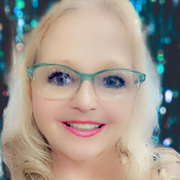 Aprildawn S., Care Companion in Pewaukee, WI with 15 years paid experience