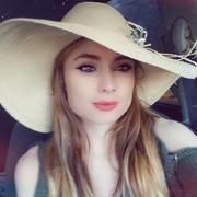 Olivia E. - Marshfield Babysitter