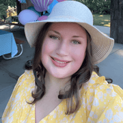 Ashley W., Pet Care Provider in Gresham, OR with 16 years paid experience