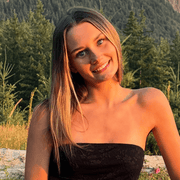 Lily B., Nanny in 98065 with 5 years of paid experience