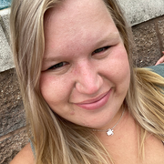 Kelly H., Babysitter in 60001 with 15 years of paid experience