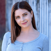 Scarlett V., Pet Care Provider in Seattle, WA with 1 year paid experience