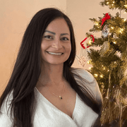 Julie W., Babysitter in West Hills, CA with 18 years paid experience