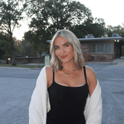 Abby V., Nanny in Columbia, MO 65203 with 7 years of paid experience