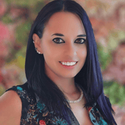 Amanda G., Babysitter in E Meadow, NY with 15 years paid experience