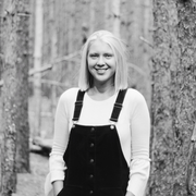 Jayna R. - Calumet Nanny