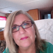 Robin D., Nanny in Kingsport, TN with 35 years paid experience