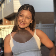 Una C., Babysitter in Niles, IL with 5 years paid experience
