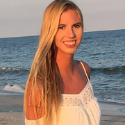 Laura B. - Massapequa Babysitter