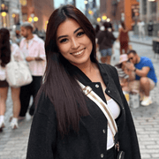 Nicole B., Pet Care Provider in Oak Lawn, IL with 6 years paid experience