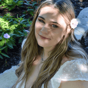 Mackenzie C., Pet Care Provider in Maplewood, MO with 1 year paid experience