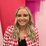 Bailey P., Pet Care Provider in Orlando, FL with 5 years paid experience