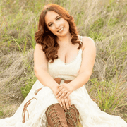 Bella H., Pet Care Provider in Euless, TX with 1 year paid experience