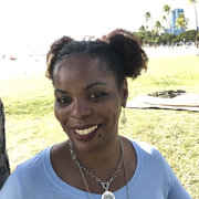 Vivian R., Babysitter in Wahiawa, HI with 16 years paid experience