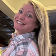 Jackie W., Nanny in Genoa City, WI 53128 with 20 years of paid experience