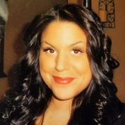 Shawna M. - Everett Pet Care Provider