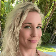 Lauren W., Babysitter in 92130 with 10 years of paid experience