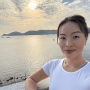 Esther Y., Pet Care Provider in New York, NY with 2 years paid experience