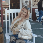 Brooklinn B., Child Care in Buxton, OR 97109 with 15 years of paid experience