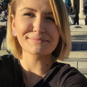 Kristiana H. - Oakton <span class="translation_missing" title="translation missing: en.application.care_types.child_care">Child Care</span>