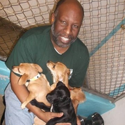 Gerald T., Pet Care Provider in Apple Valley, CA 92308 with 1 year paid experience