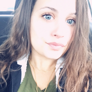 Nicole B. - Apple Valley Nanny
