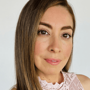 Evelin M., Child Care in Eloy, AZ 85131 with 20 years of paid experience
