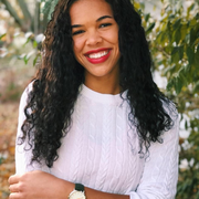 Maya W. - Green Bay Babysitter