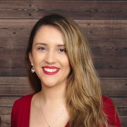 Gabrielle D. - Huntington Beach <span class="translation_missing" title="translation missing: en.application.care_types.child_care">Child Care</span>