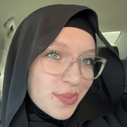 Madi B., Pet Care Provider in Mount Prospect, IL with 5 years paid experience