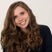 Alexandra C. - Center Valley Babysitter