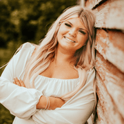 Caitlin R., Child Care in Cambridge, MN 55008 with 5 years of paid experience