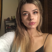 Chloe M. - East Aurora Babysitter