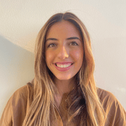 Victoria R., Pet Care Provider in New York, NY with 7 years paid experience