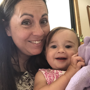 Amber W. - Kent Babysitter