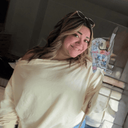 Jenny S., Babysitter in 46303 with 6 years of paid experience