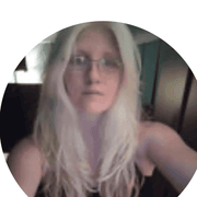 December D., Pet Care Provider in Orlando, FL with 4 years paid experience