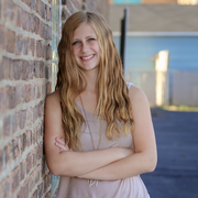 Maddie C. - Dekalb Babysitter