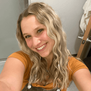 Alectra E., Pet Care Provider in Phoenix, AZ with 6 years paid experience