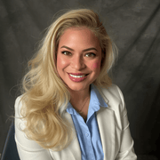 Emma S., Pet Care Provider in Miami, FL with 10 years paid experience