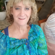 Linda M., Care Companion in Chicago, IL with 30 years paid experience