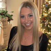 Nicole P., Babysitter in Chicago, IL with 4 years paid experience