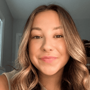 Miranda V., Pet Care Provider in Chicago, IL with 1 year paid experience