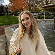 Amy C., Pet Care Provider in Wood Dale, IL with 0 years paid experience