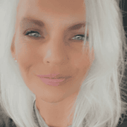 Elizabeth H., Pet Care Provider in Pittsburg, CA with 17 years paid experience