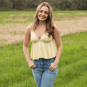 Sophia T., Child Care in Deer Island, OR 97054 with 4 years of paid experience