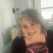 Linda L., Nanny in Terra Ceia, FL with 28 years paid experience