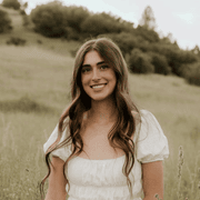 Ayla C., Babysitter in Minot, ND 58701 with 3 years of paid experience