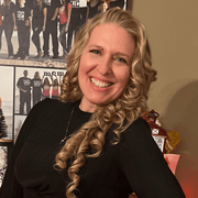 Denise G., Babysitter in Holtsville, NY with 25 years paid experience